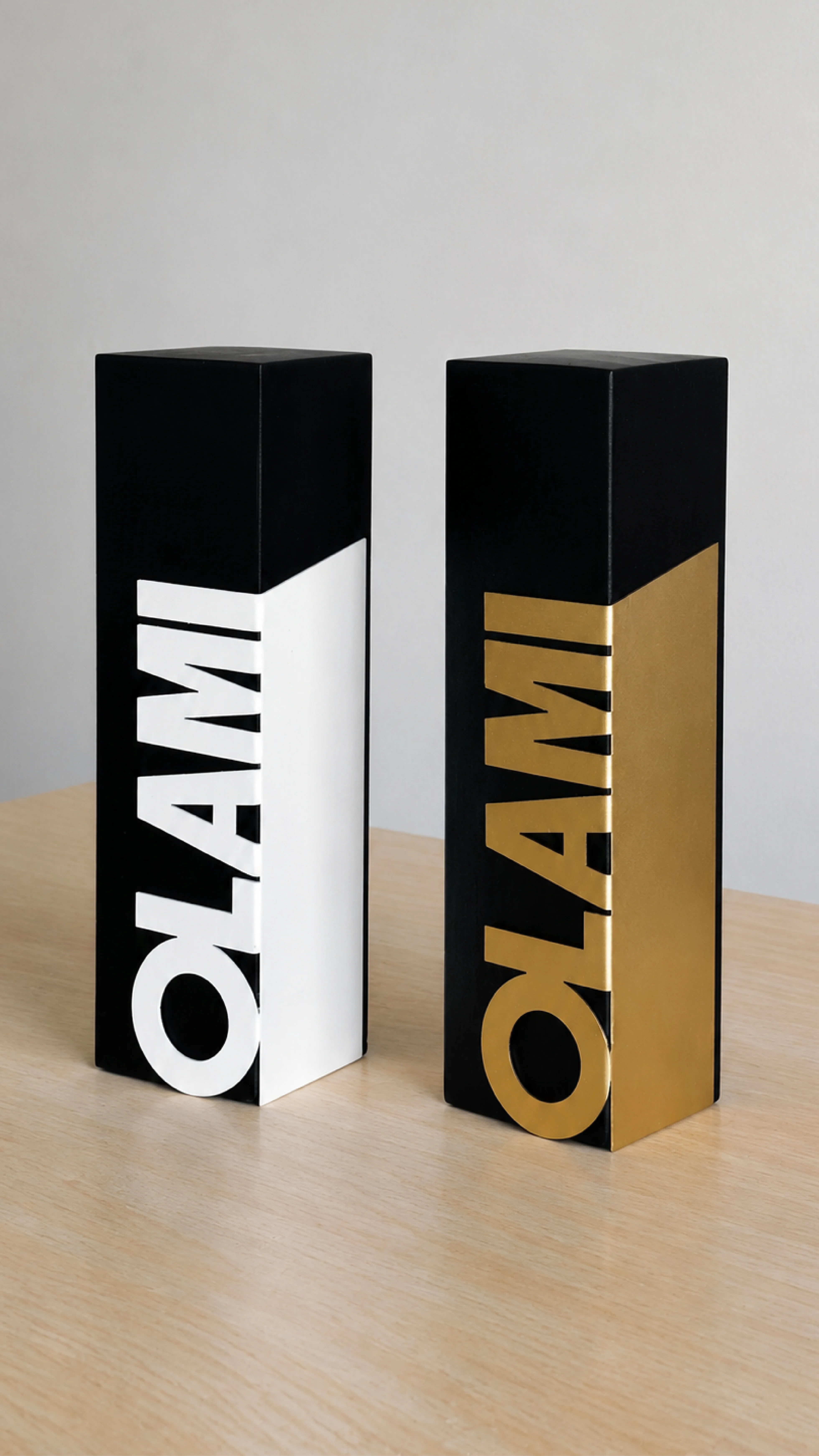 Centros de mesa Olami negro y dorado