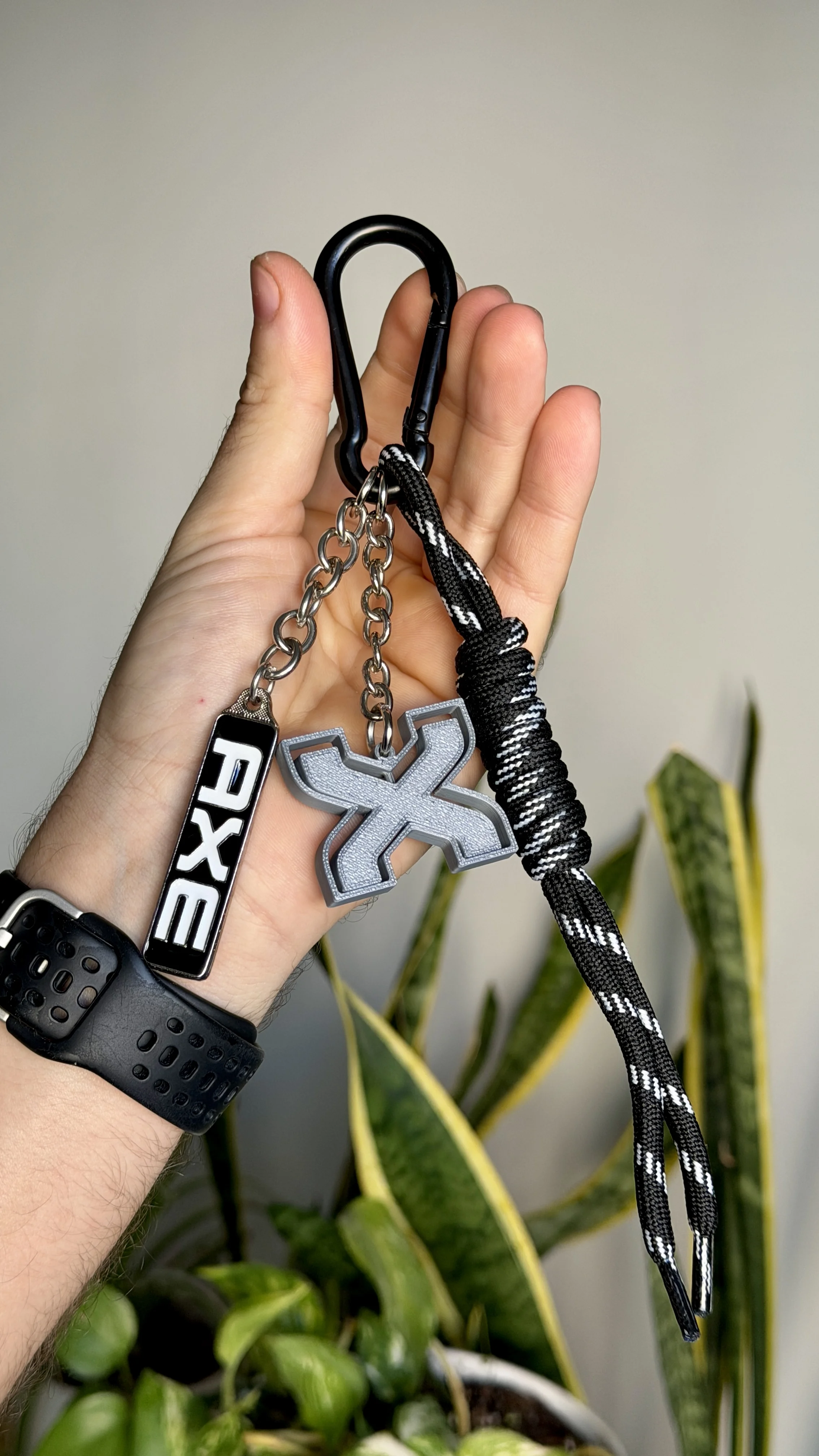 Charm personalizado AXE