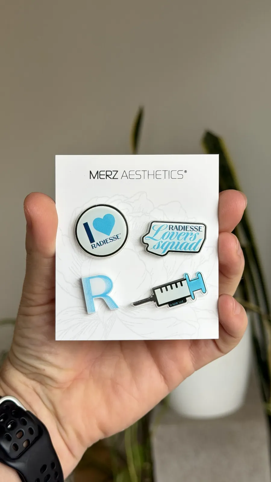 Pines acrílicos Merz Aesthetics
