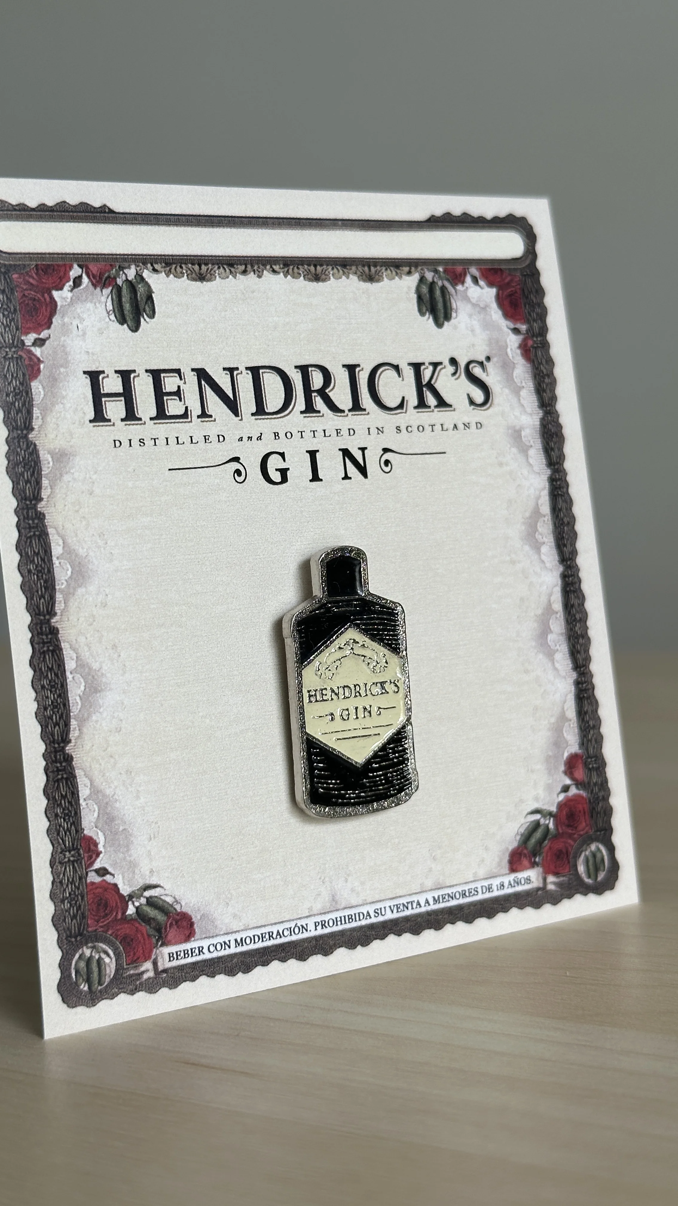 Pin metálico esmaltado Hendrick's Gin
