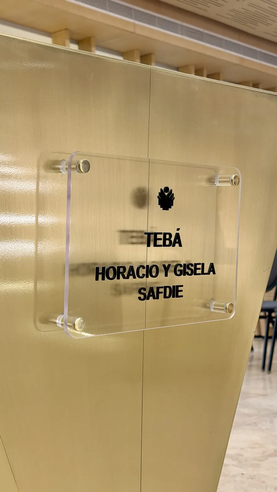 Placa Tebá Menora